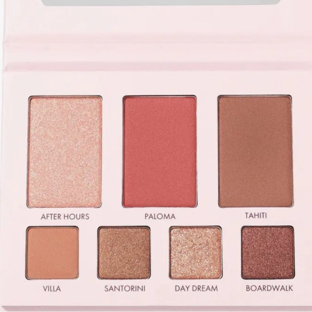 Wander beauty GETAWAY eye and‎ face palette in shade island hop